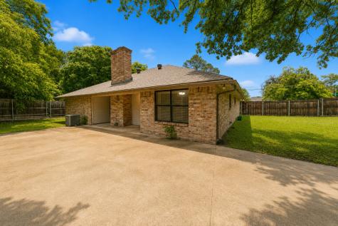 1001 Rosebud Drive Azle TX 76020