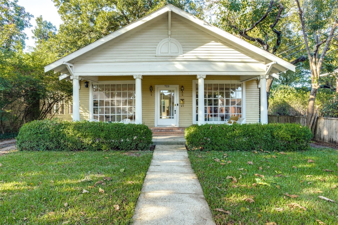 723 Dumont Street Dallas TX 75214