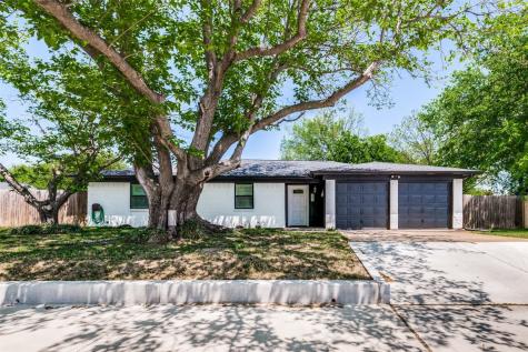 431 SE Gardens Boulevard Burleson TX 76028