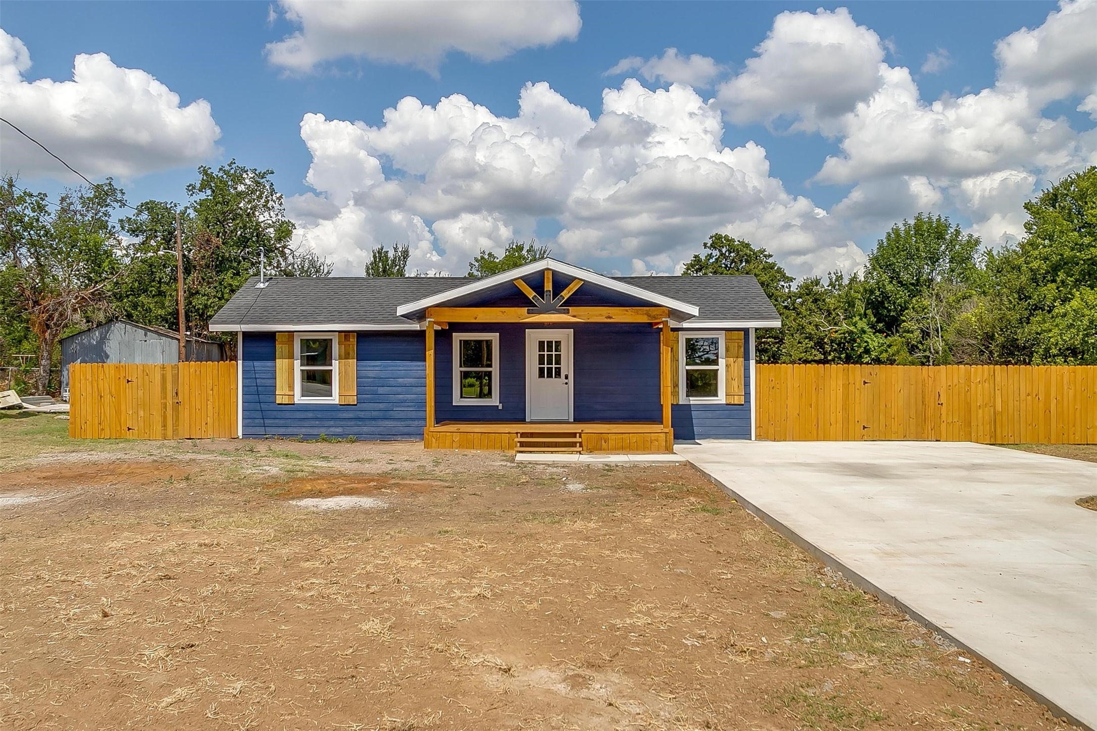 1000 SE 6th Avenue Mineral Wells TX 76067