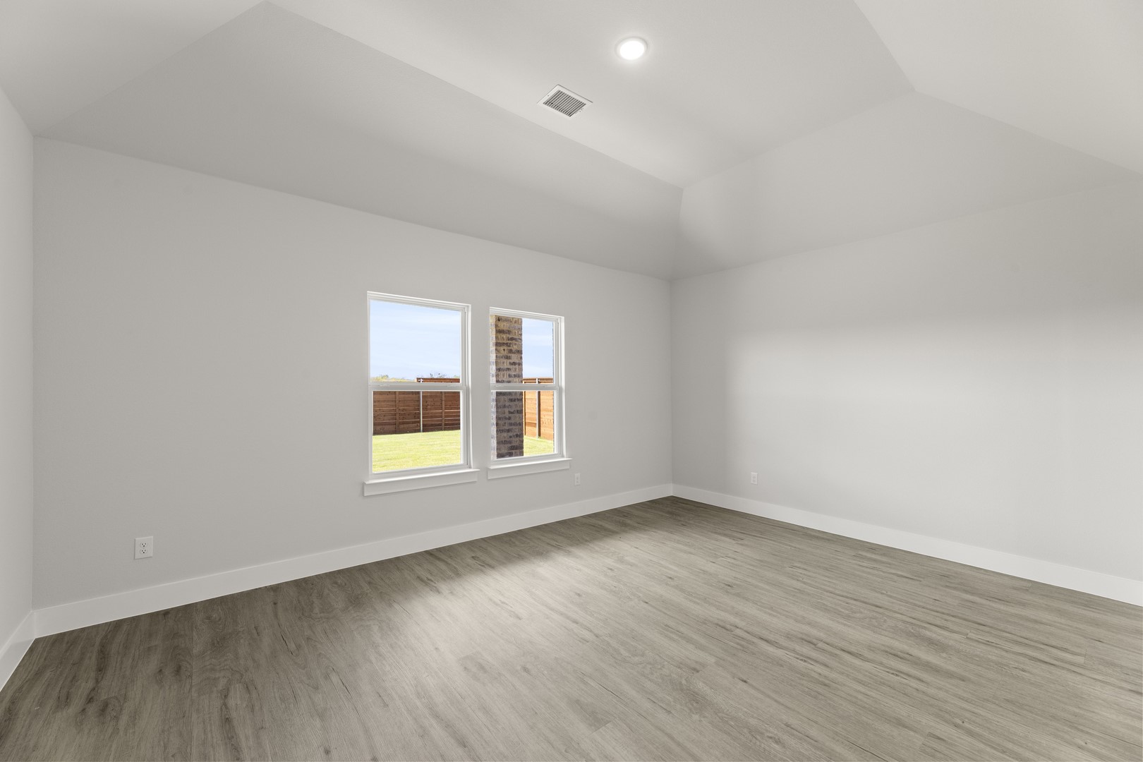 2020 Jasper Meadows Mesquite TX 75181