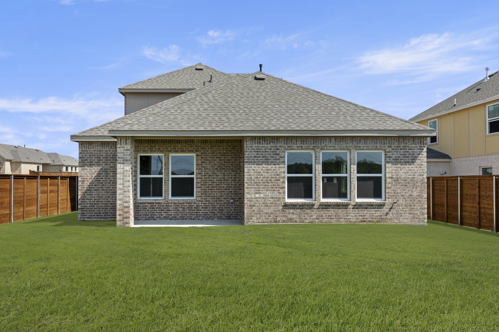2020 Jasper Meadows Mesquite TX 75181