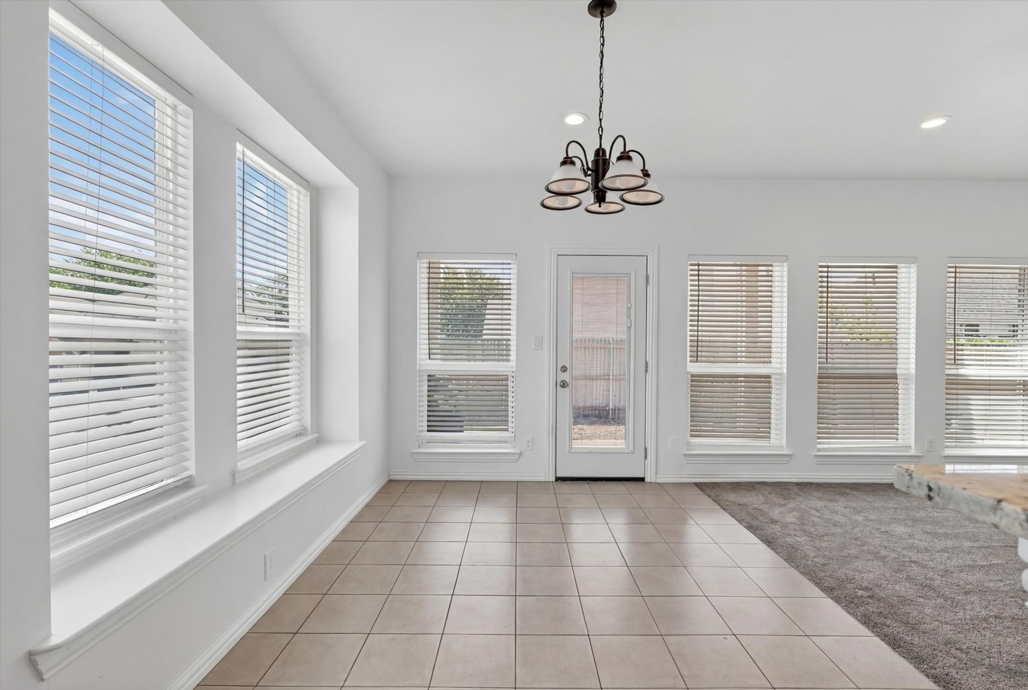 3304 Landhope Circle Arlington TX 76016
