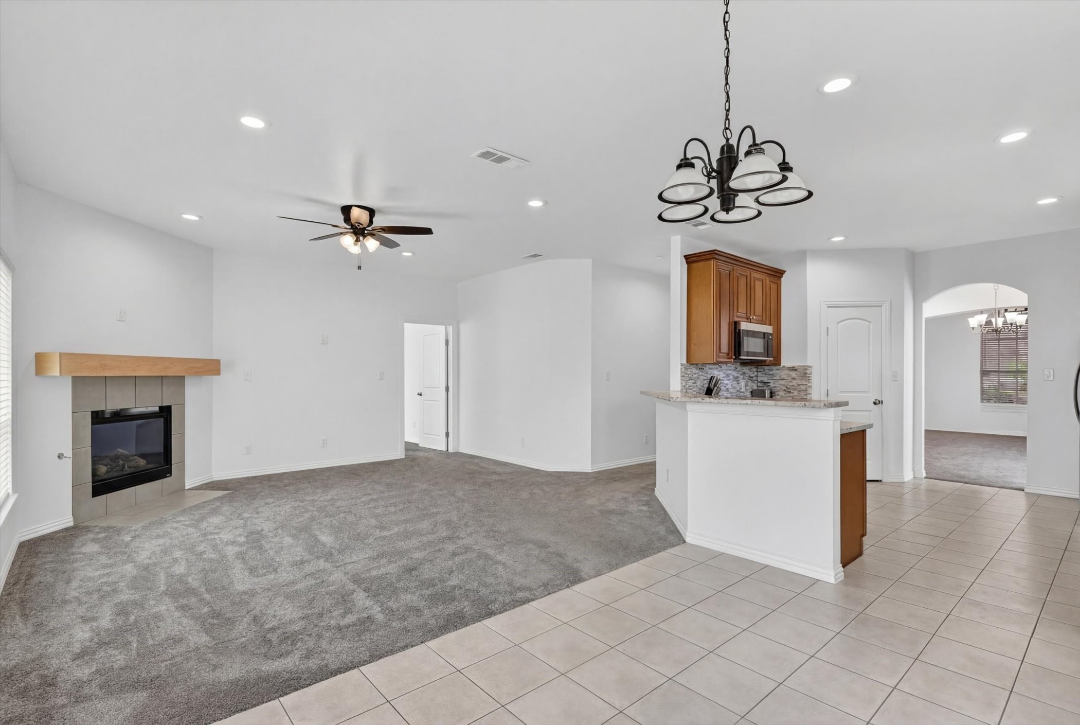 3304 Landhope Circle Arlington TX 76016