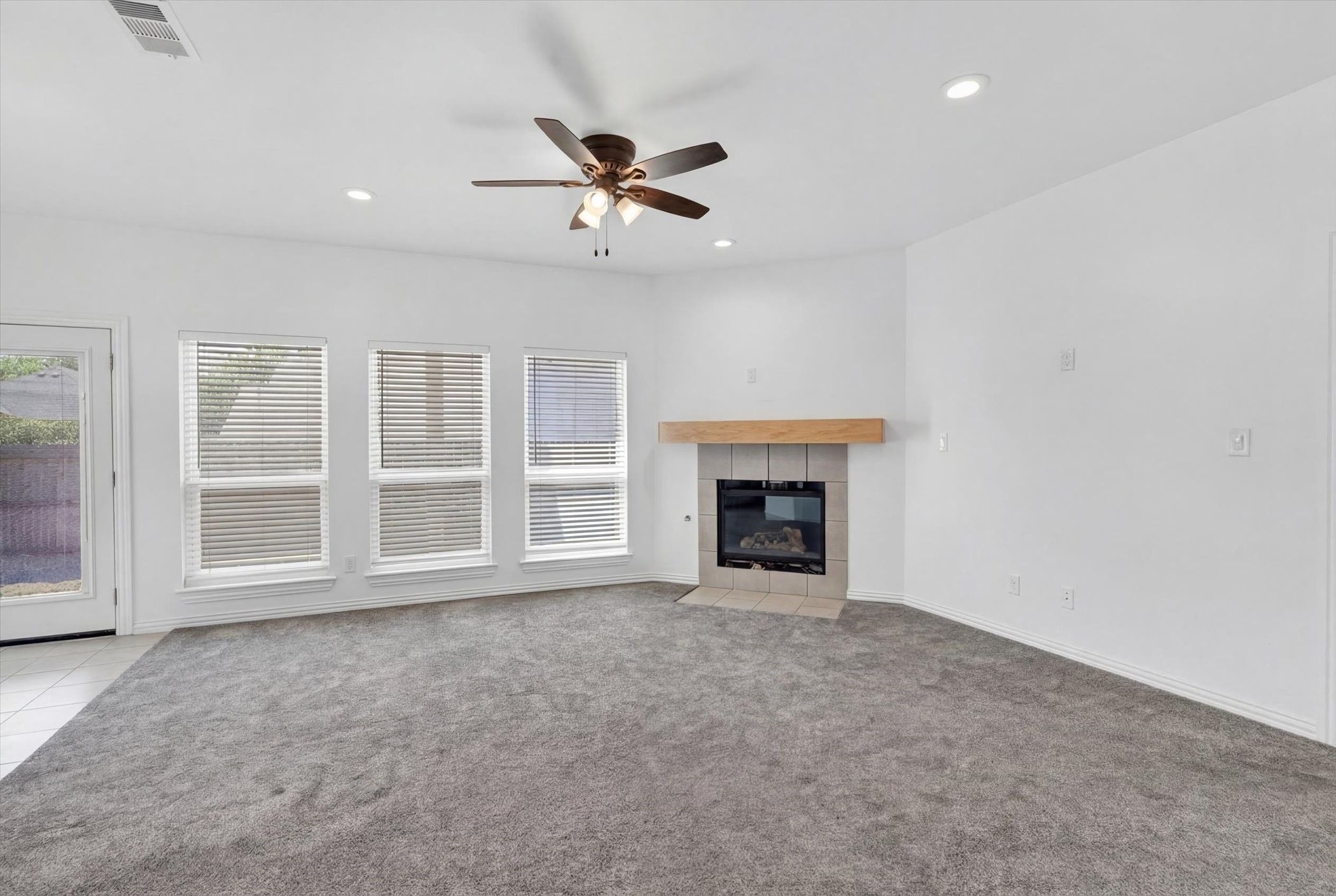 3304 Landhope Circle Arlington TX 76016