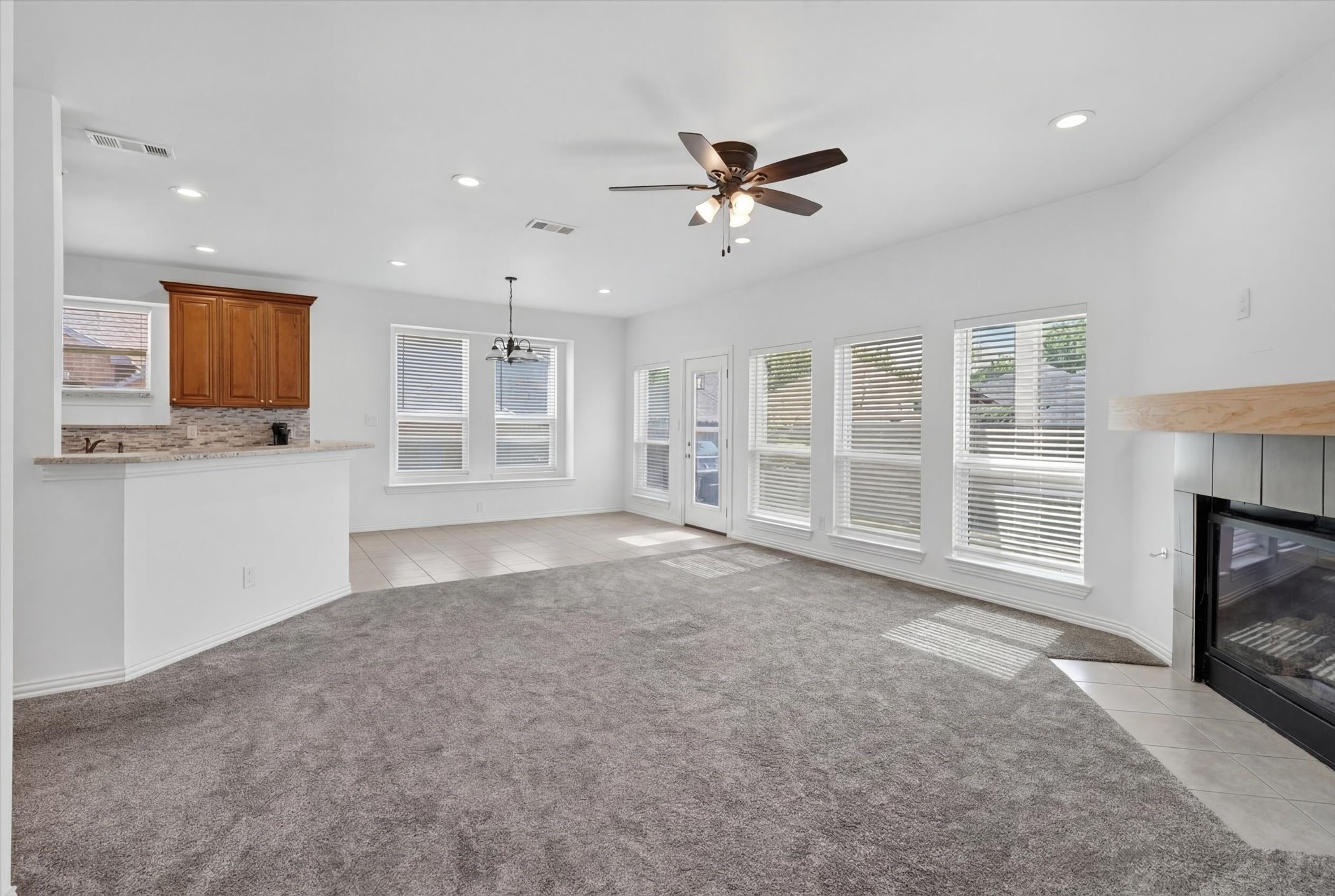 3304 Landhope Circle Arlington TX 76016