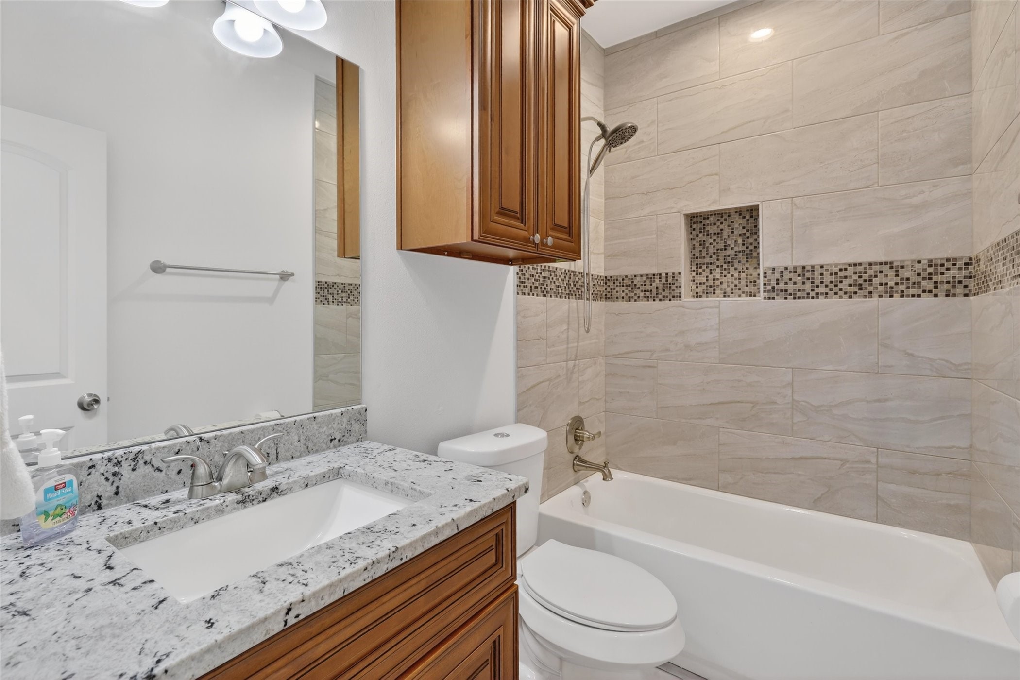 3304 Landhope Circle Arlington TX 76016