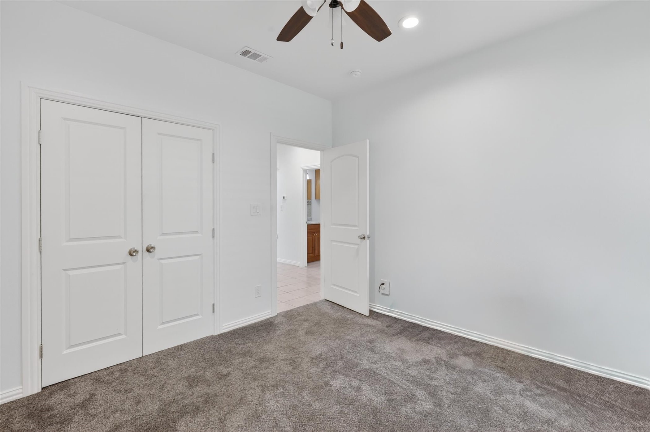 3304 Landhope Circle Arlington TX 76016