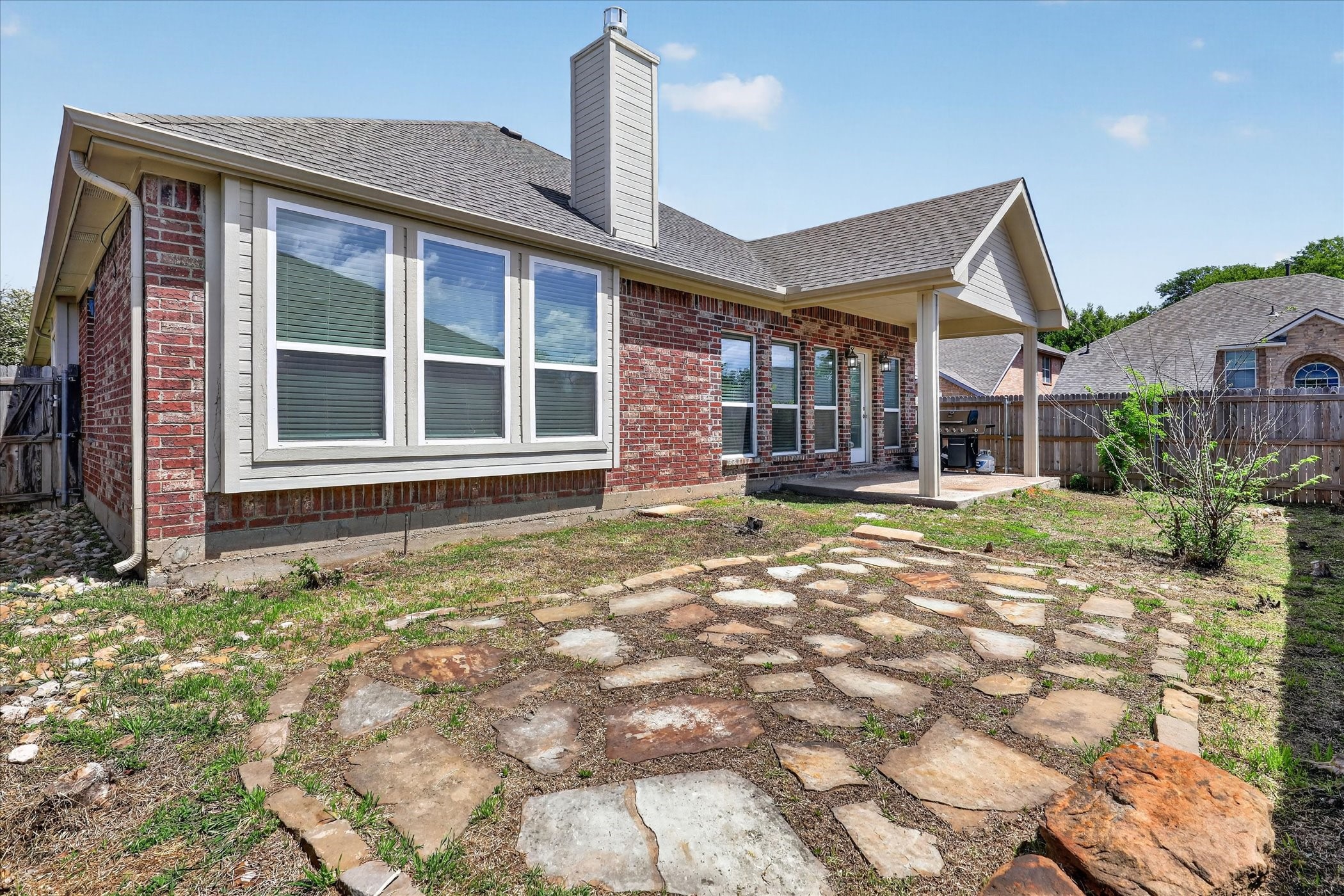 3304 Landhope Circle Arlington TX 76016