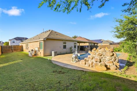 521 Bailer Drive Crowley TX 76036