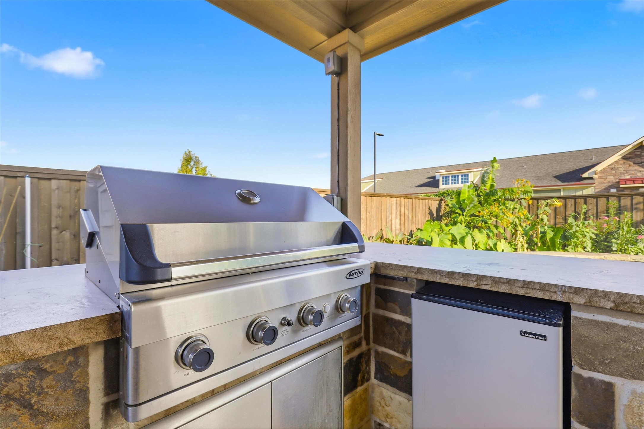 521 Bailer Drive Crowley TX 76036