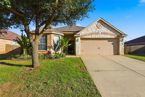 521 Bailer Drive Crowley TX 76036