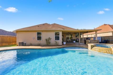 521 Bailer Drive Crowley TX 76036