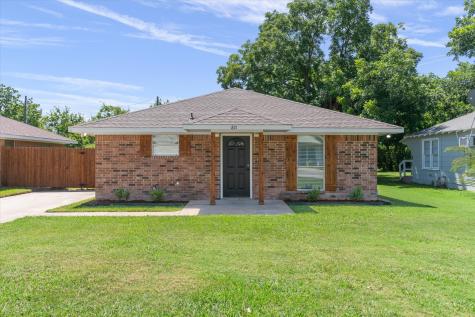 821 Gibbard Avenue Wills Point TX 75169