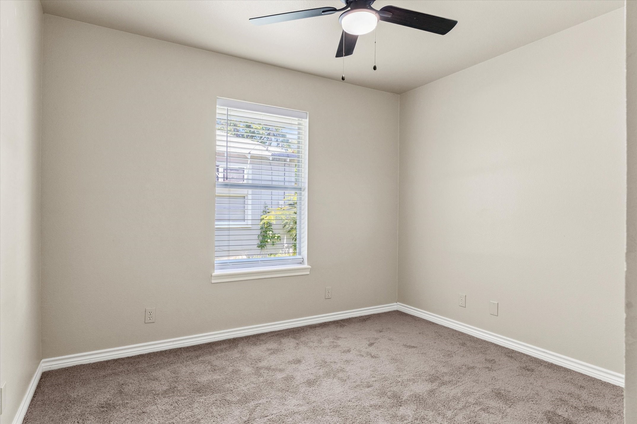 821 Gibbard Avenue Wills Point TX 75169