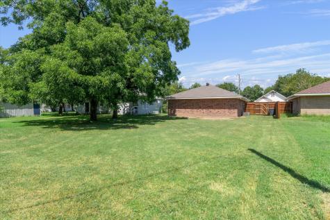 821 Gibbard Avenue Wills Point TX 75169