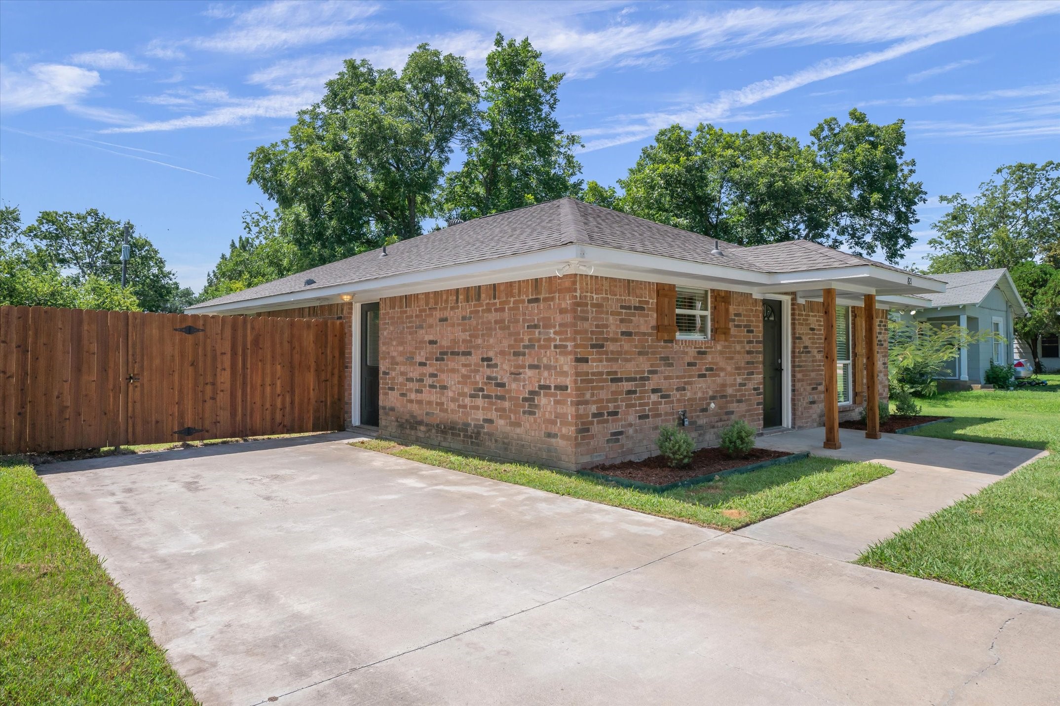 821 Gibbard Avenue Wills Point TX 75169