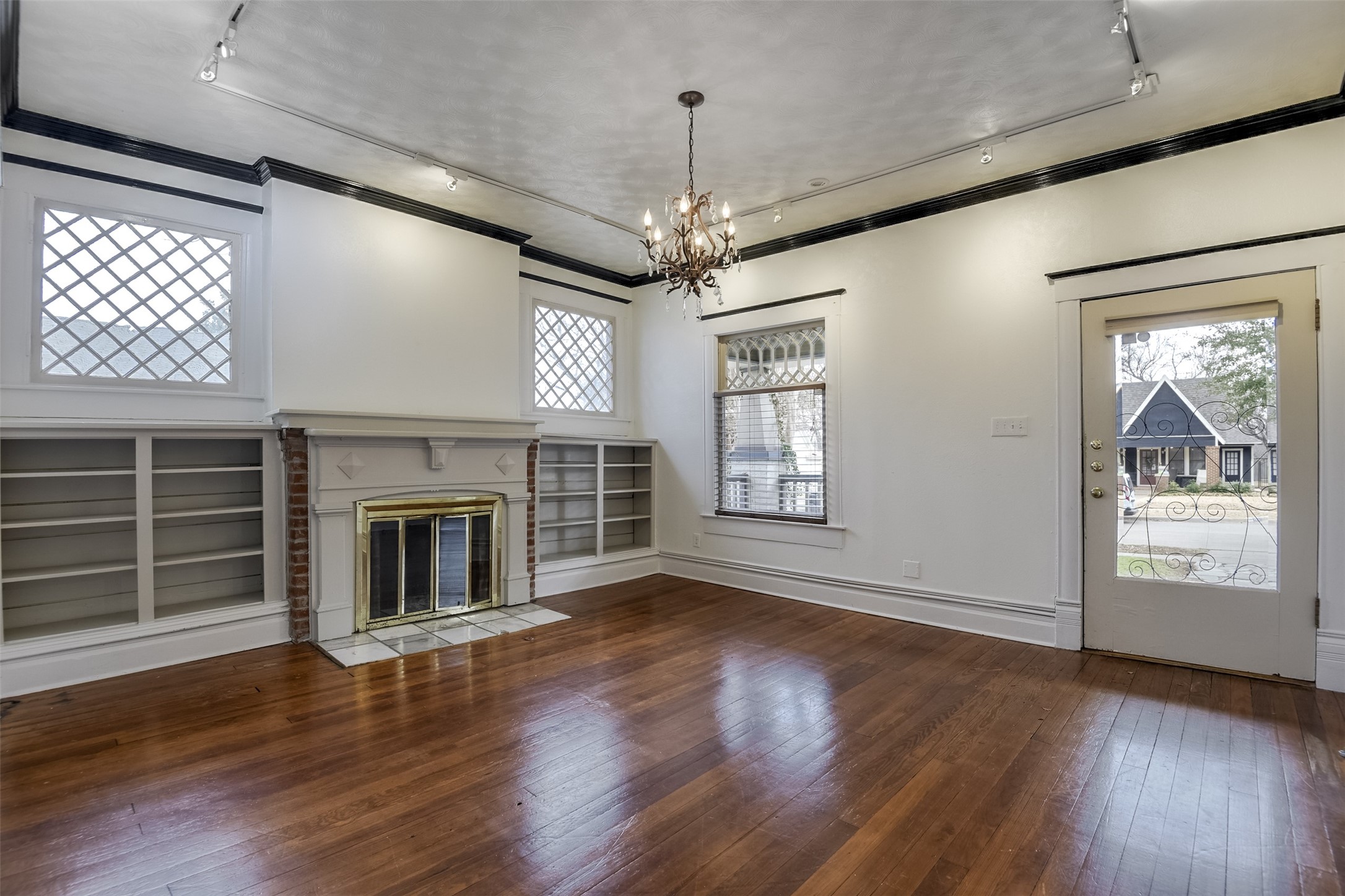 1616 Fairmount Avenue Fort Worth TX 76104
