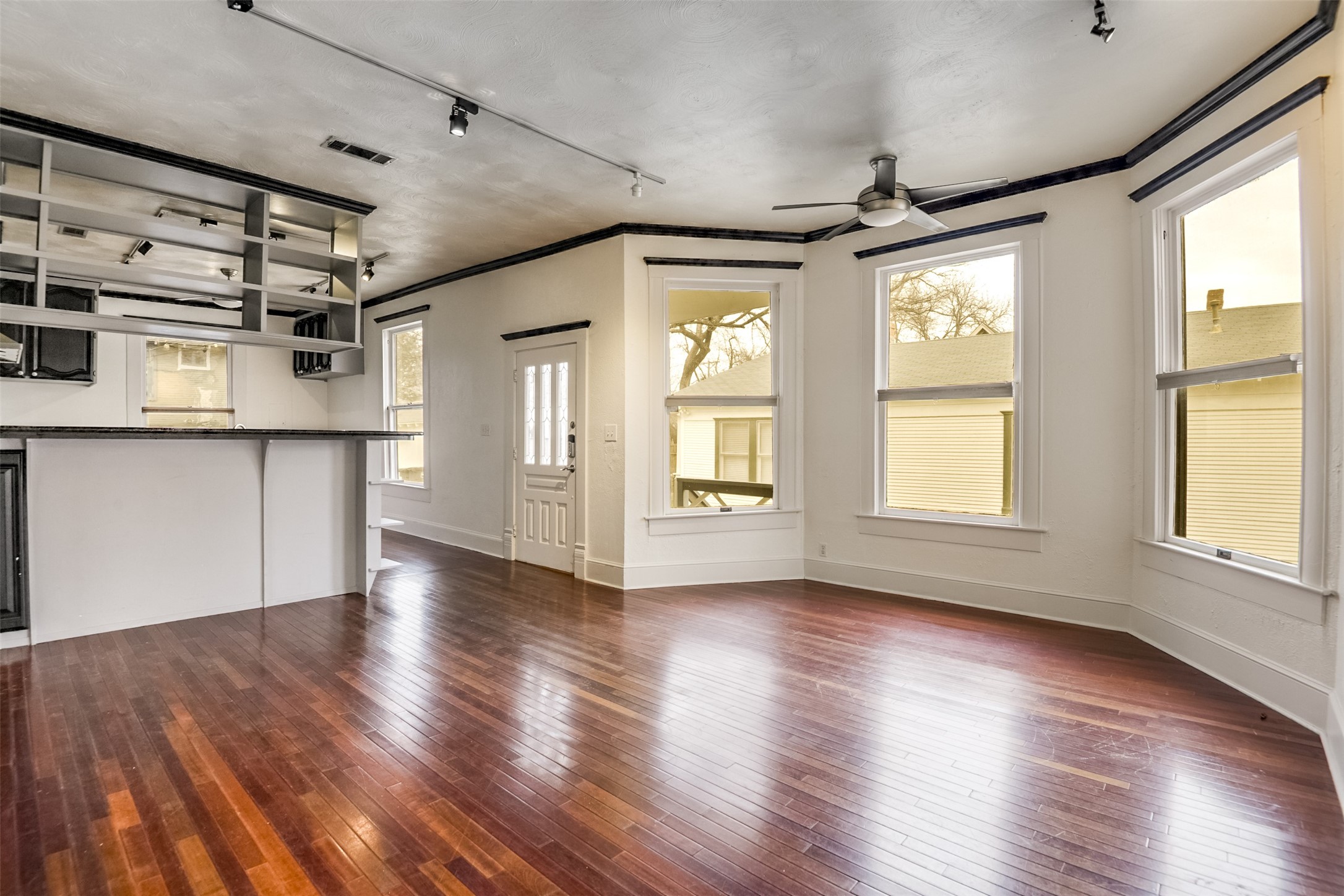 1616 Fairmount Avenue Fort Worth TX 76104