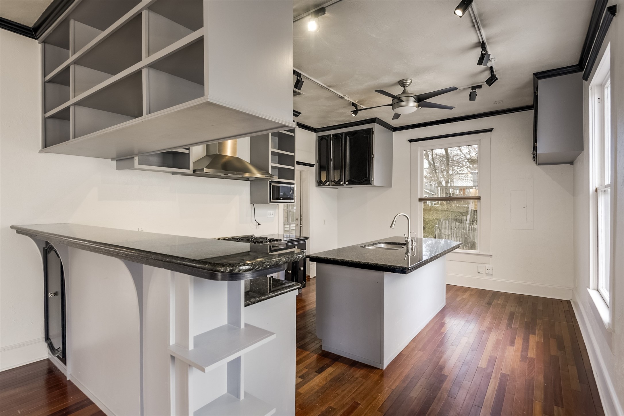 1616 Fairmount Avenue Fort Worth TX 76104