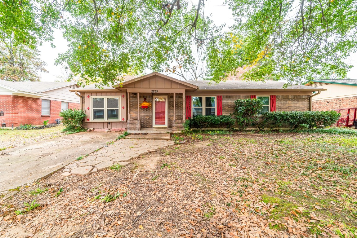 2255 Sycamore Street Paris TX 75460