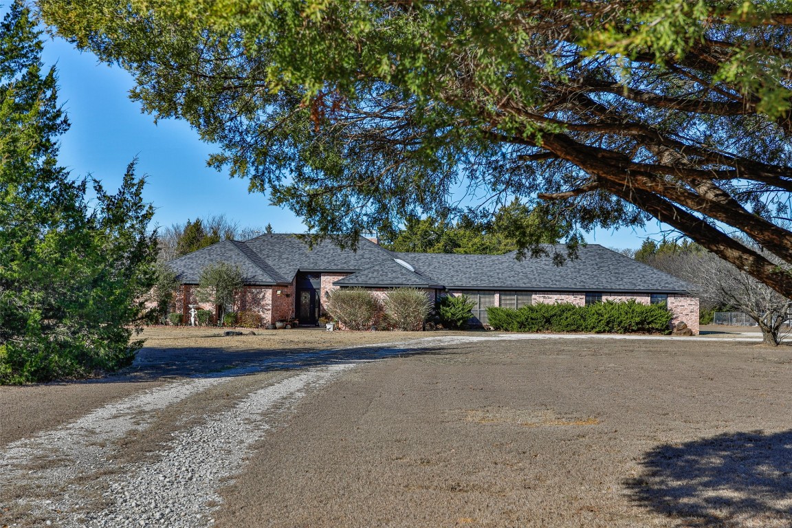 559 Center Hill Road Gainesville TX 76240