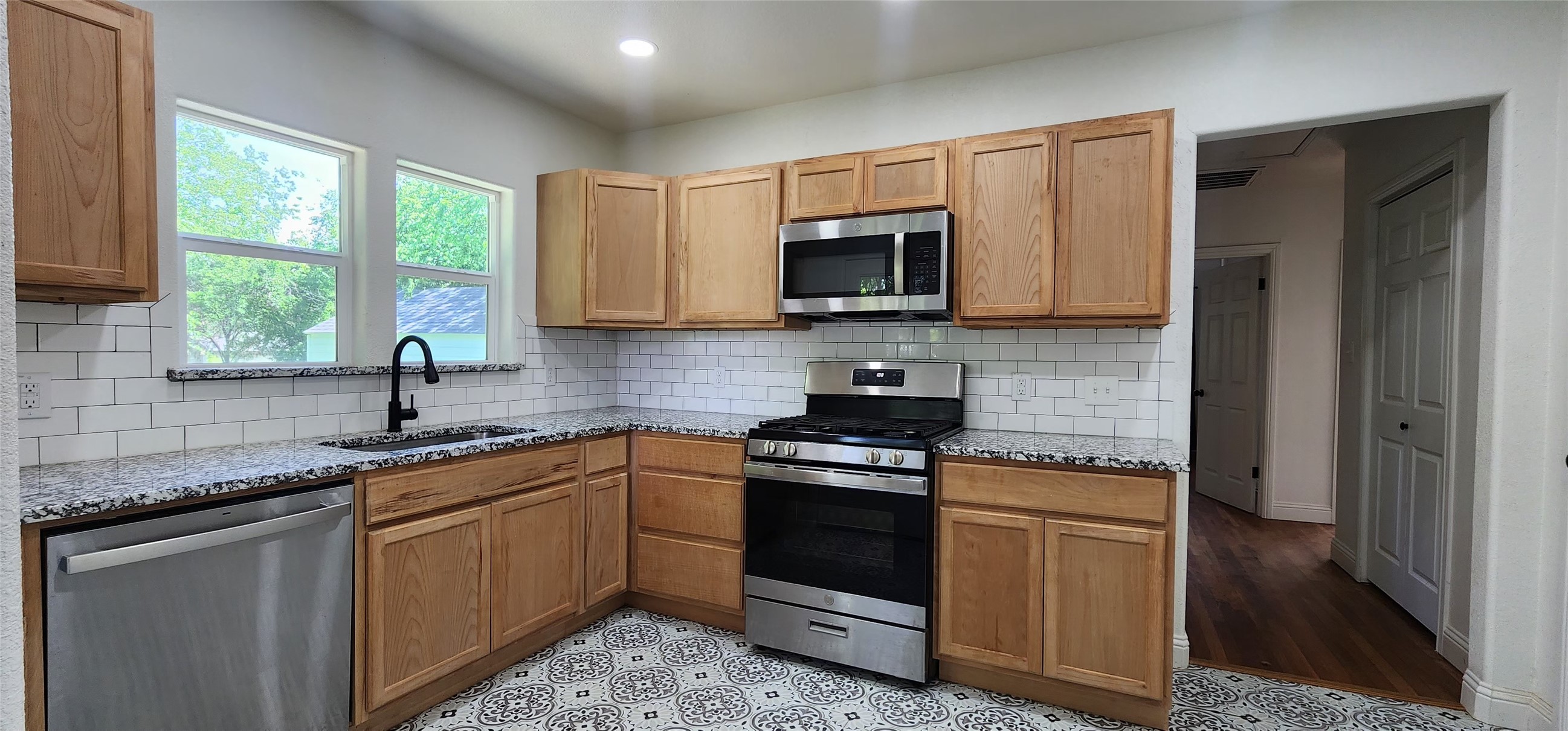 903 SW 5th Avenue SW Mineral Wells TX 76067