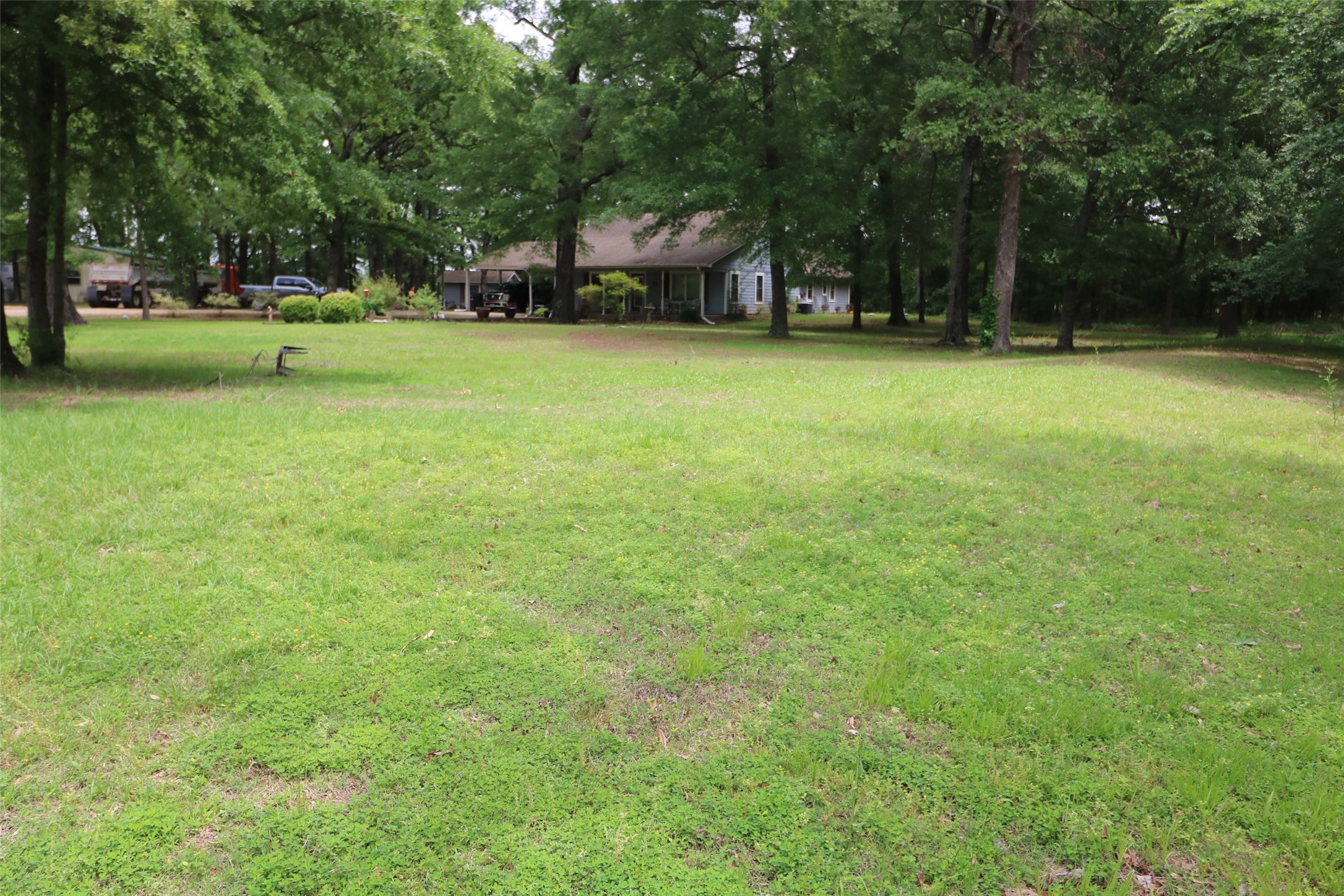 11083 Farm Road 1502 Paris TX 75462