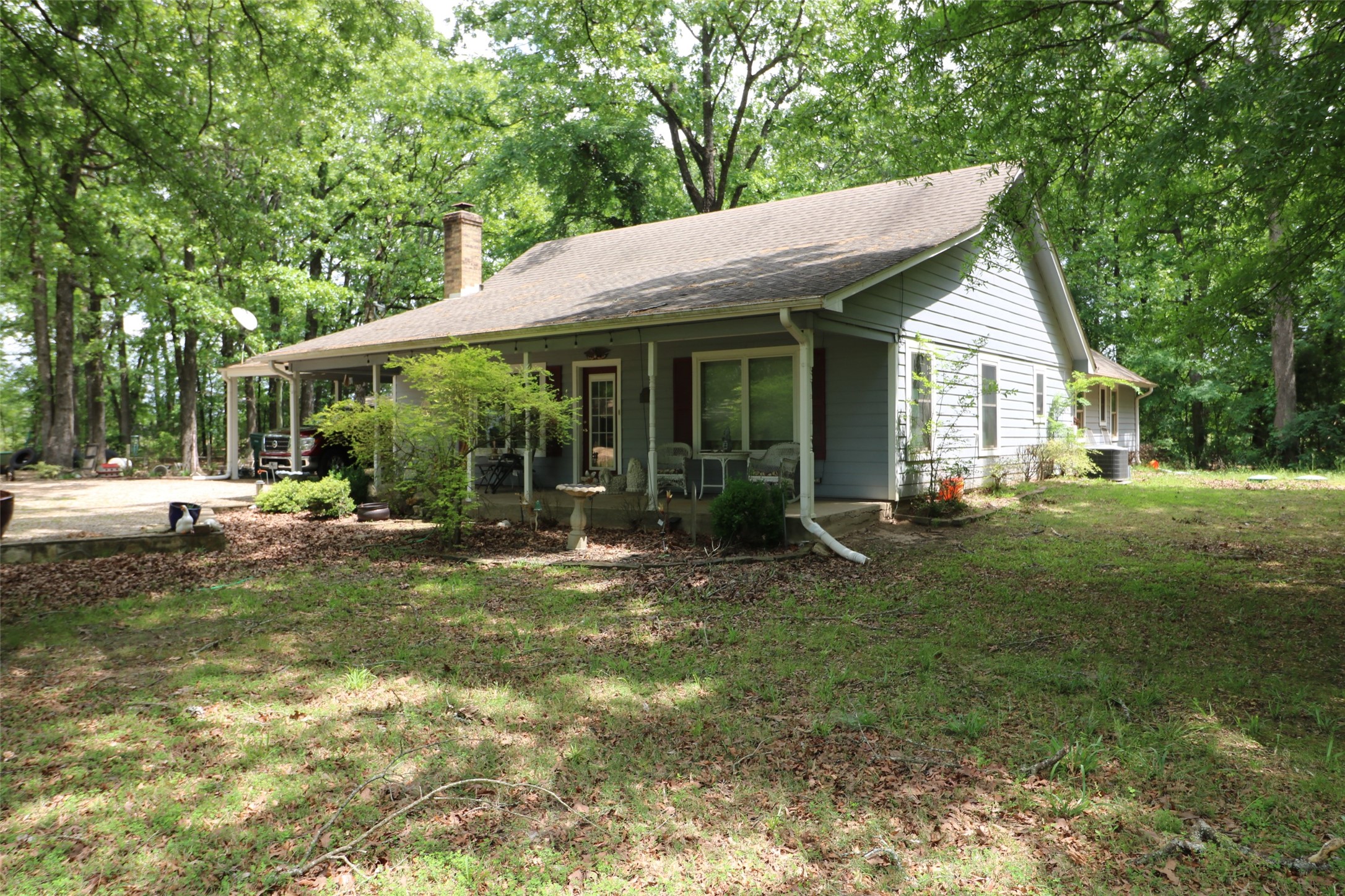 11083 Farm Road 1502 Paris TX 75462