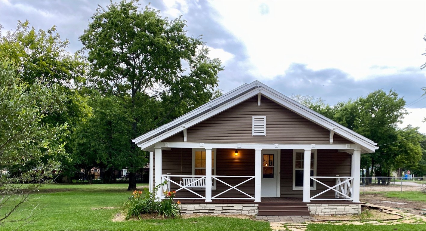 800 Garfield Lane Tioga TX 76271