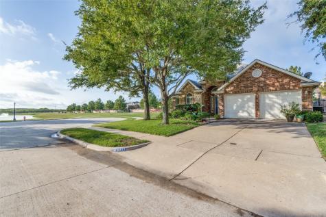 6899 Lagoon Drive Grand Prairie TX 75054