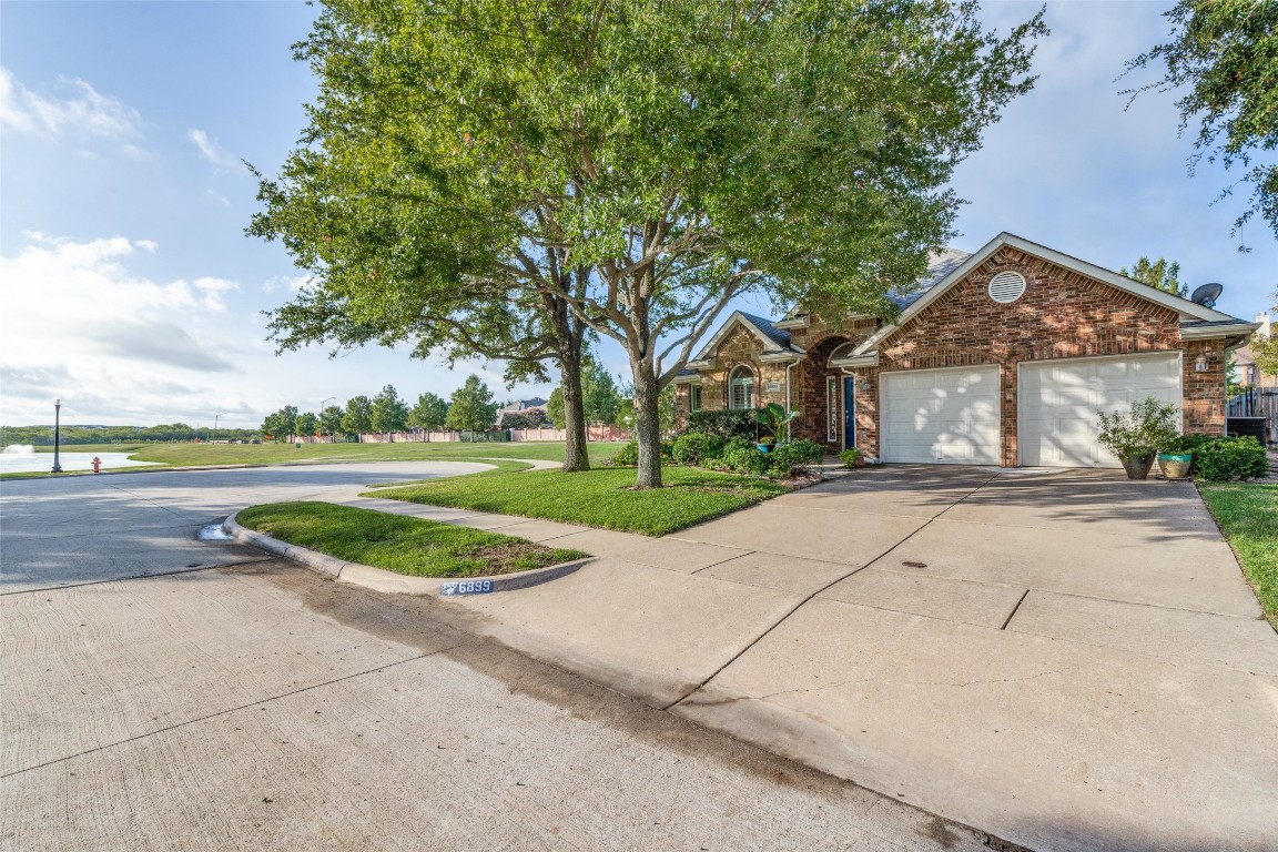 6899 Lagoon Drive Grand Prairie TX 75054