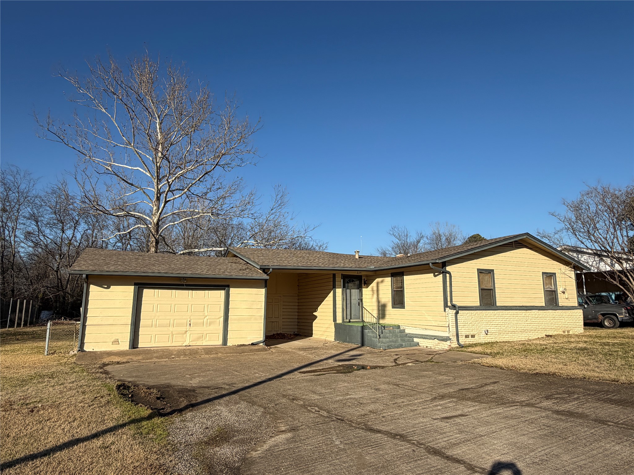 234 Texas Street Wills Point TX 75169
