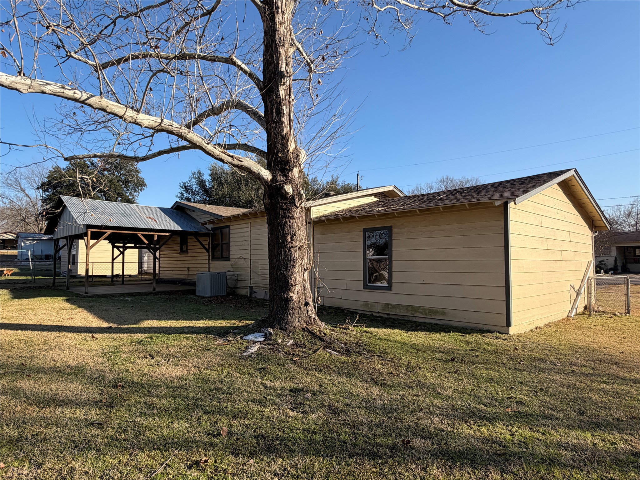234 Texas Street Wills Point TX 75169