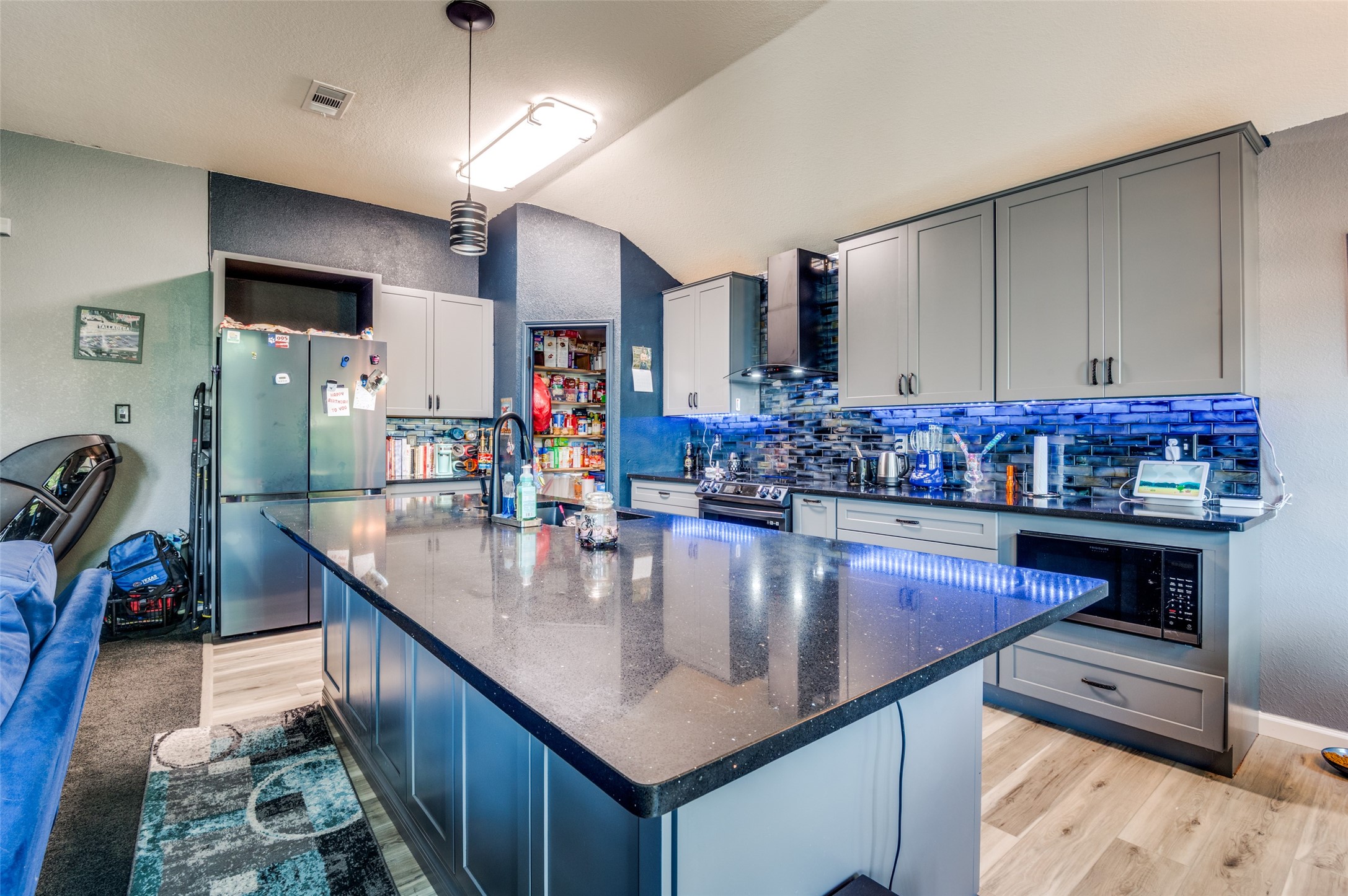 805 E Huitt Lane Euless TX 76040