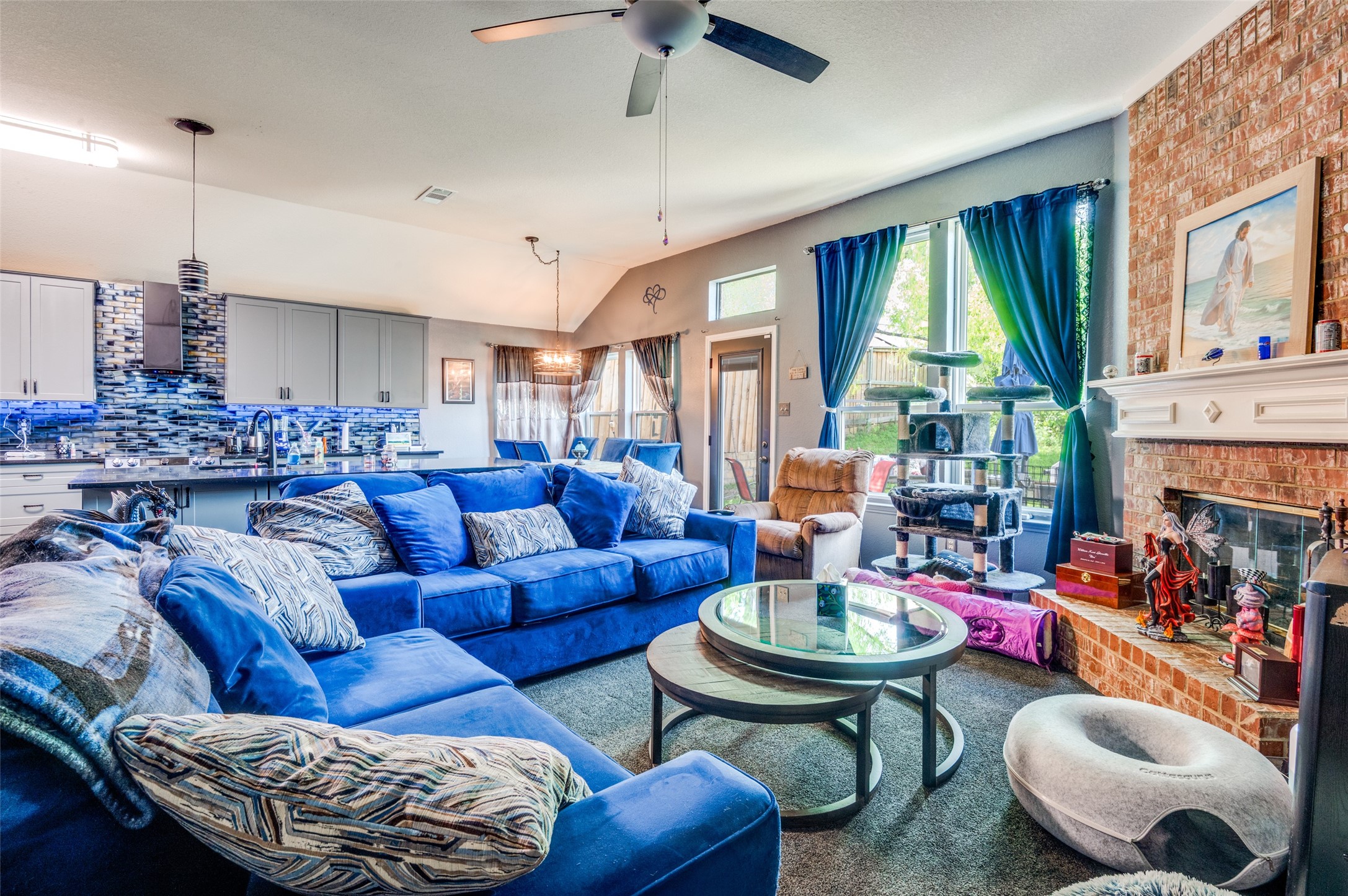 805 E Huitt Lane Euless TX 76040