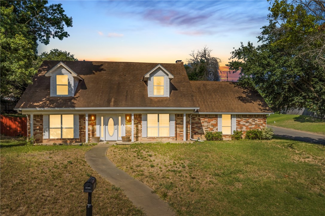 806 Woodland West Drive Woodway TX 76712