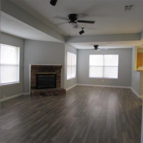 313 Gregory Lane Grand Prairie TX 75052