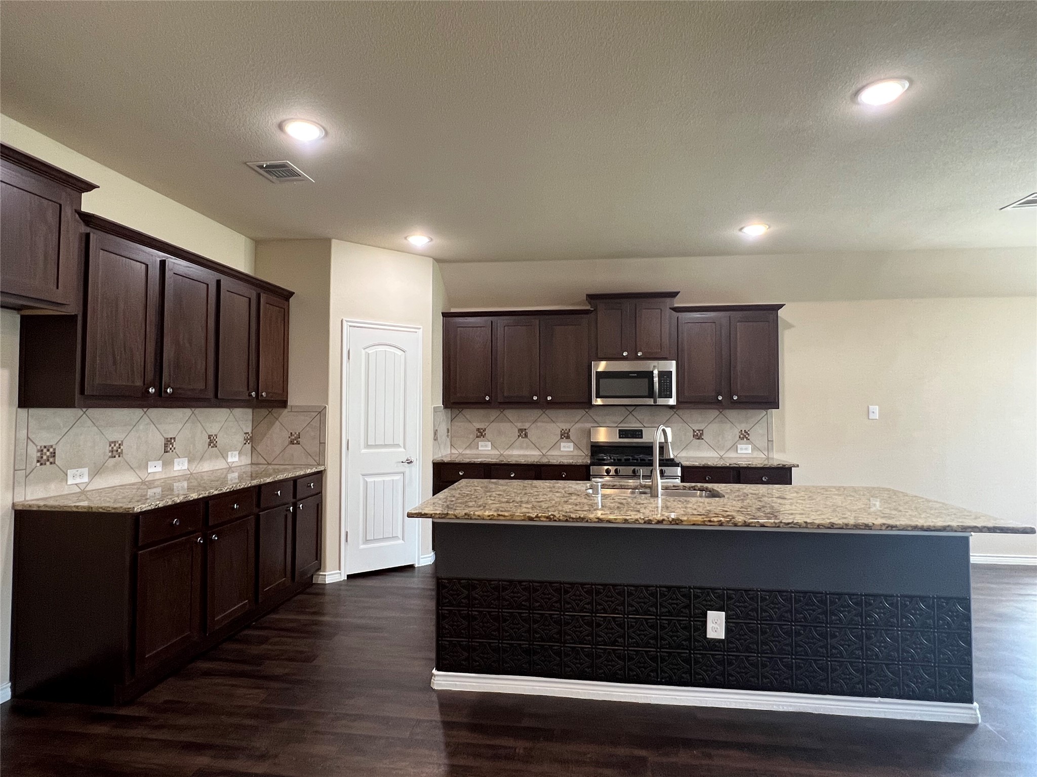 569 W Kara Drive Fate TX 75087