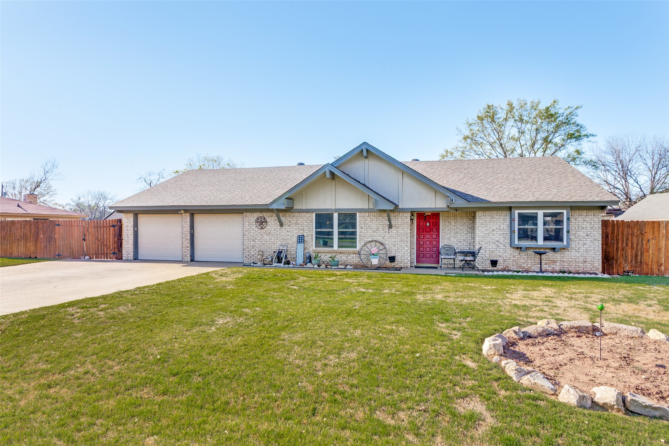 212 Casas Del Sur Street Granbury TX 76049