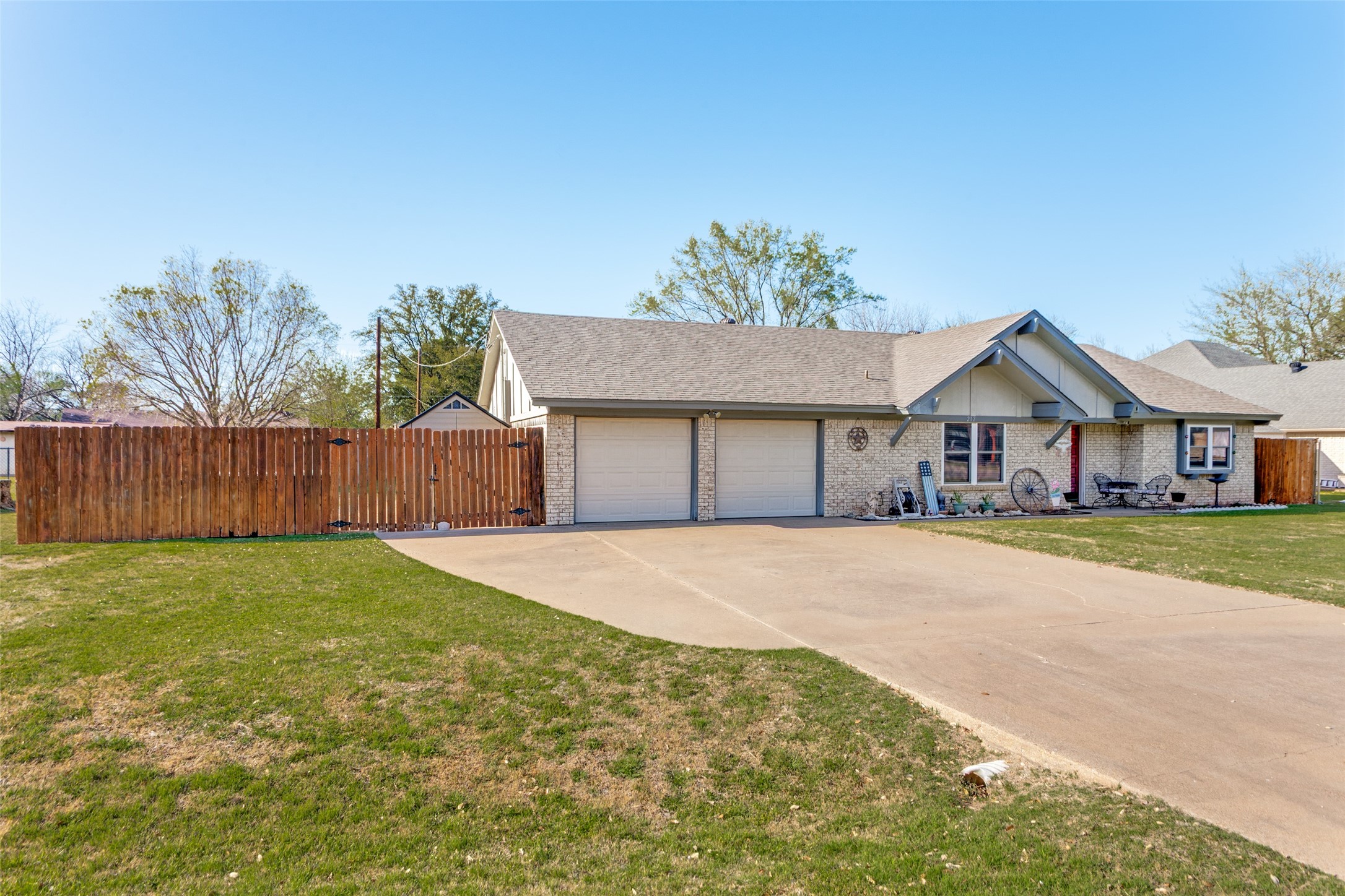 212 Casas Del Sur Street Granbury TX 76049