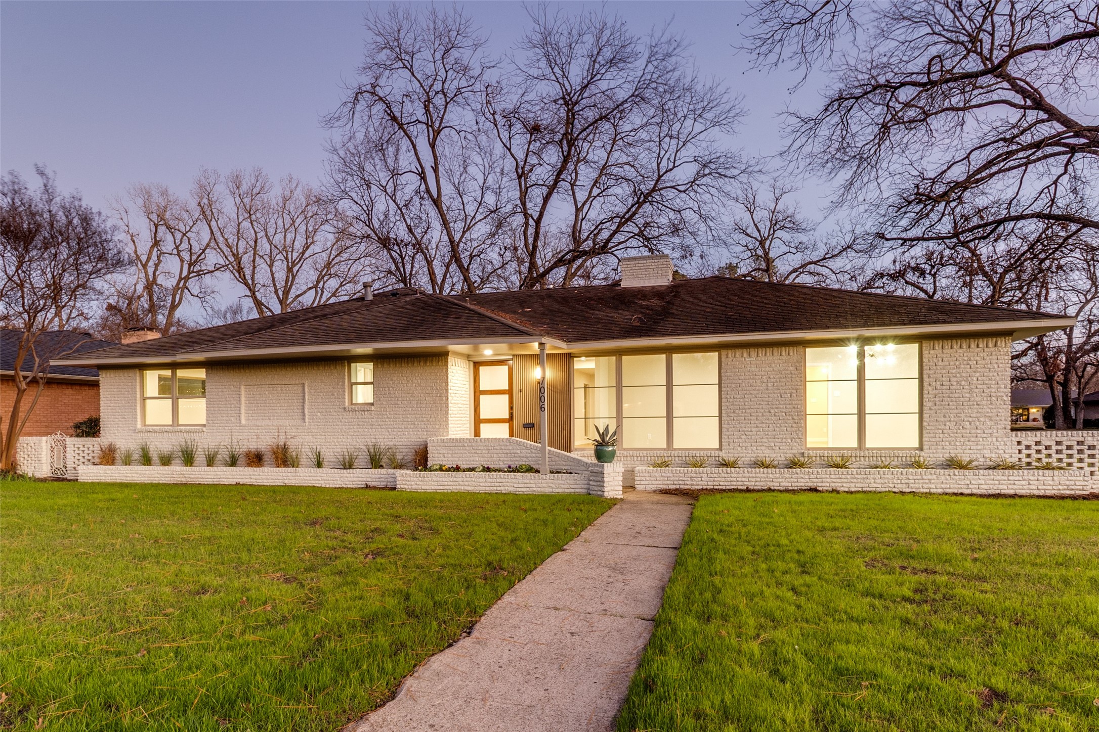 7006 Town North Drive Dallas TX 75231