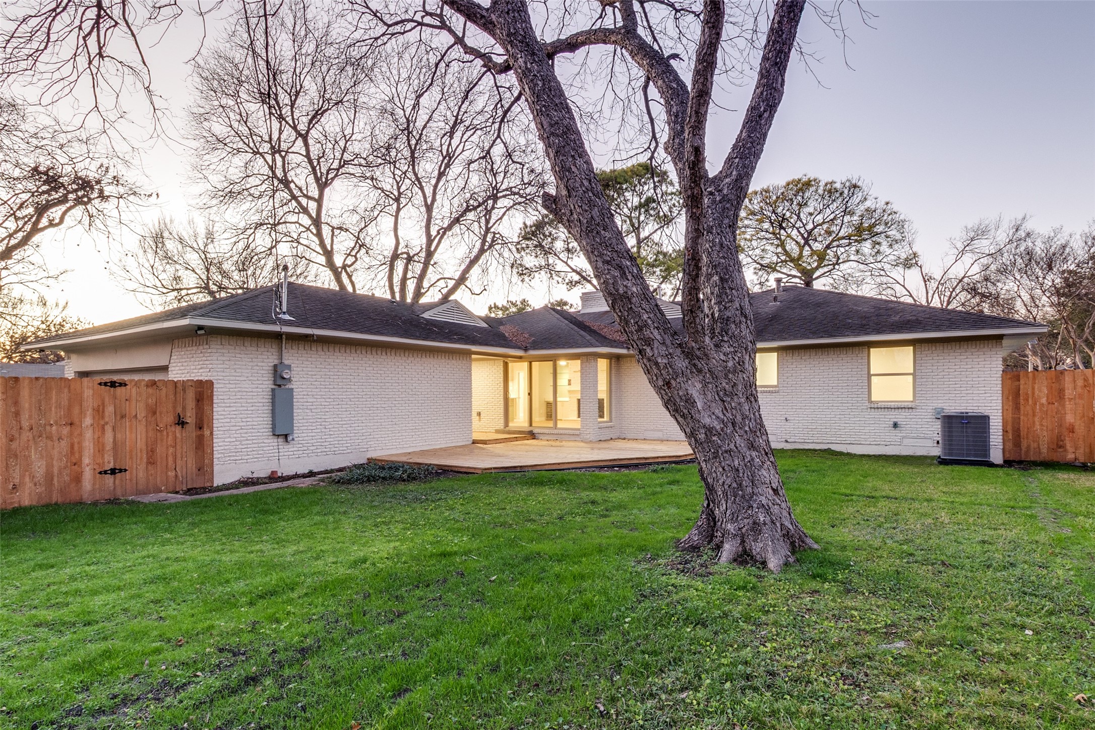 7006 Town North Drive Dallas TX 75231