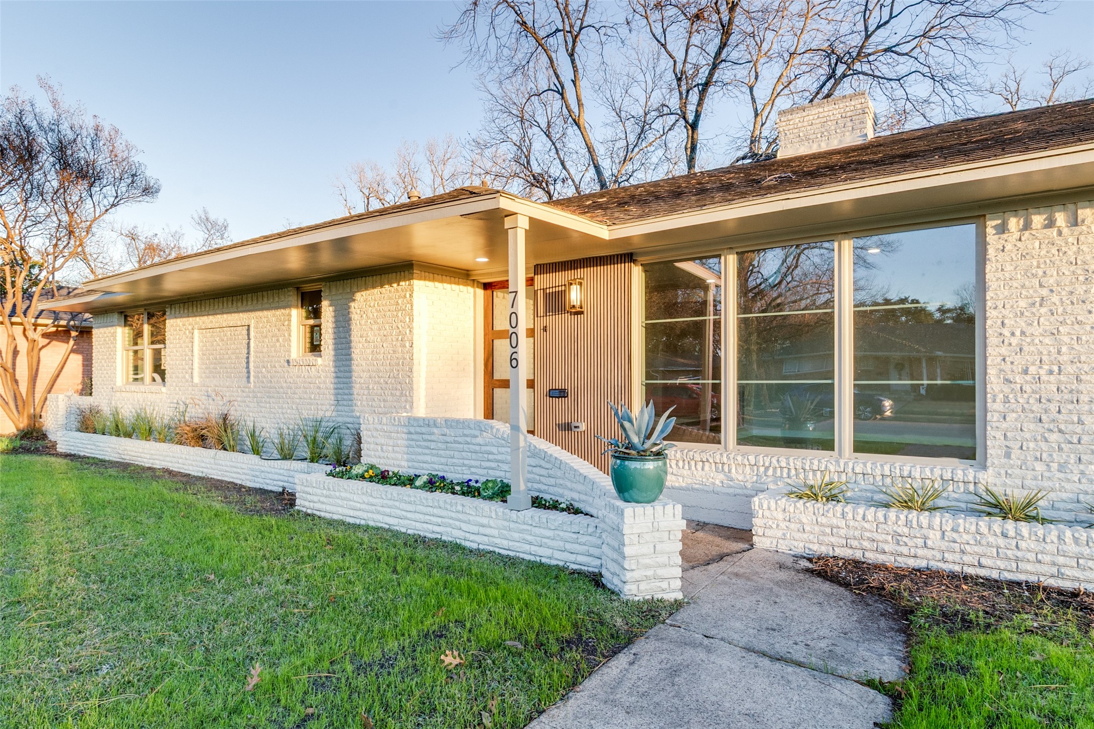 7006 Town North Drive Dallas TX 75231