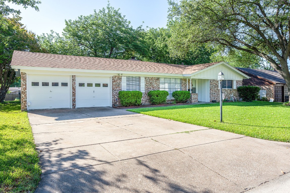 4001 Reagan Drive Fort Worth TX 76116