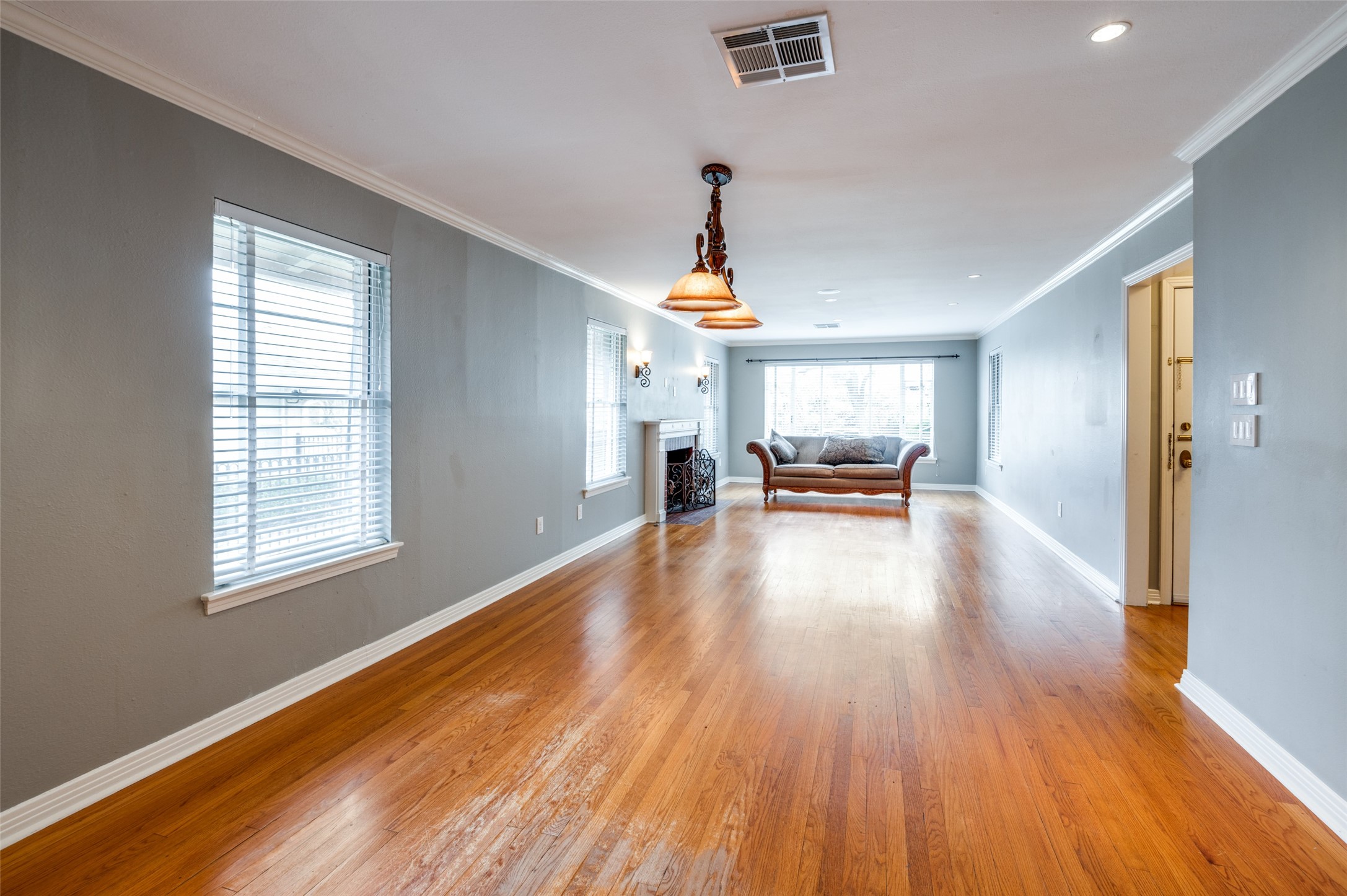 1403 Eastus Drive Dallas TX 75208