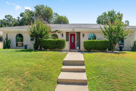 1728 Westridge Drive Hurst TX 76054