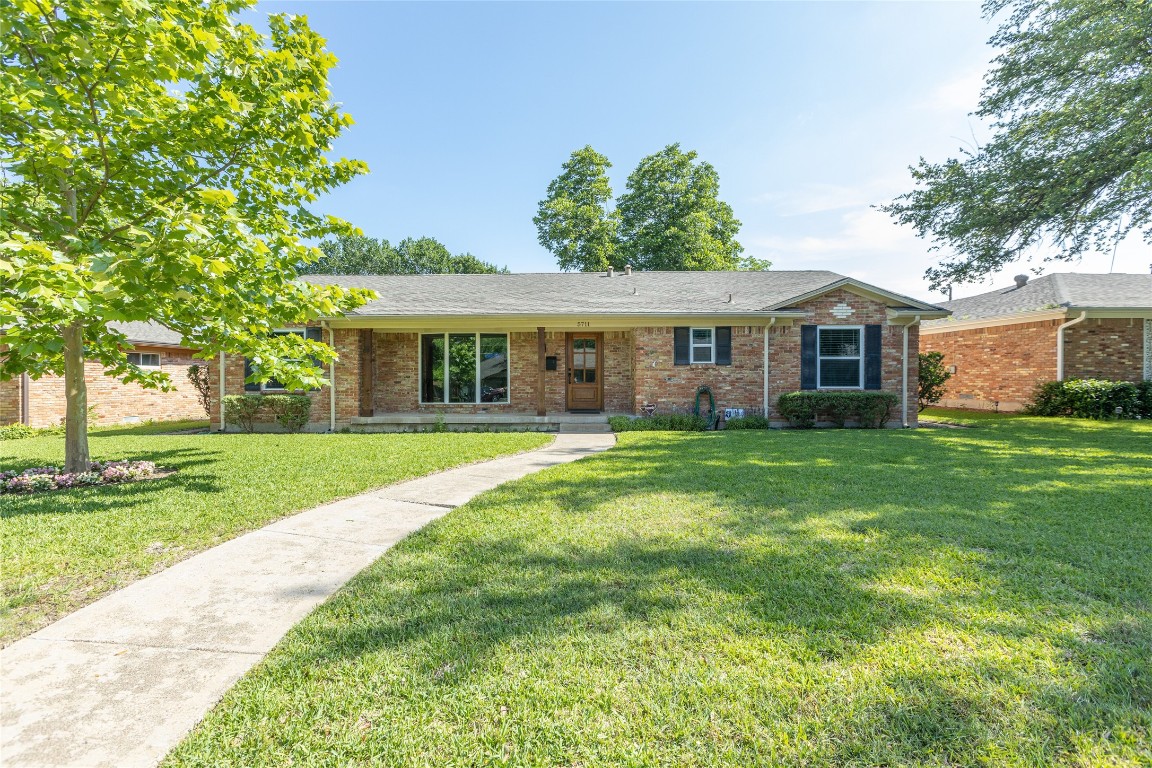 5711 Twineing Street Dallas TX 75227