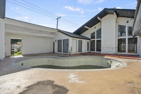 11102 Ferndale Road Dallas TX 75238