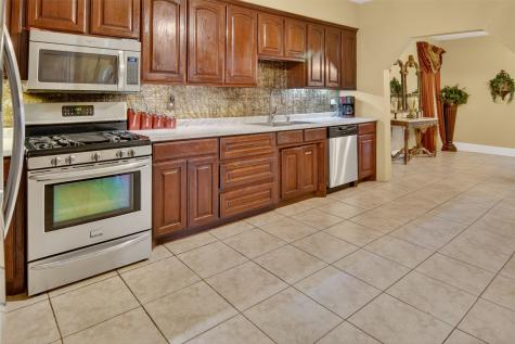 3104 S Adams Street Fort Worth TX 76110